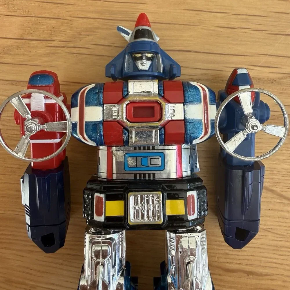 Vintage 1984 Bandai Japan Voltron Miniature Warrior Space Robot Diecast 6-Inch
